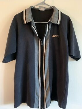 Menace Men’s Short Sleeve Zip Polo in Black and Gray